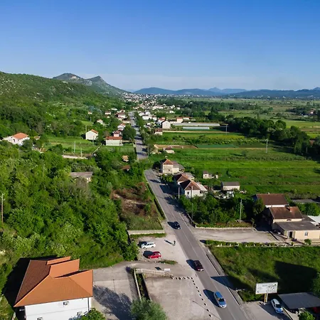 Vitina *